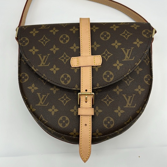 Louis Vuitton Monogram Chantilly Crossbody Bag - Picture 2 of 13